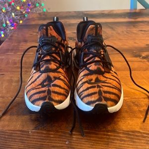 Nike React Presto Premium “Tiger Print”
